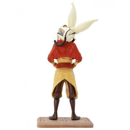 Avatar: The Last Airbender - Aang figurine with Momo