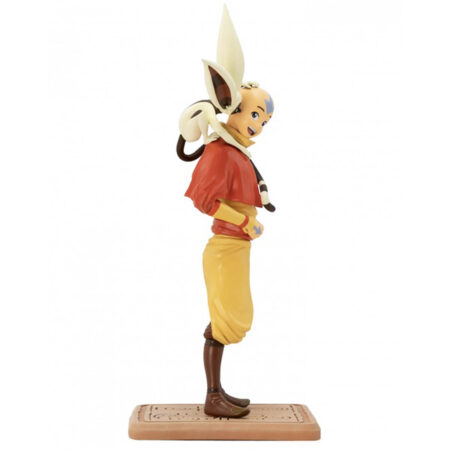 Avatar: The Last Airbender - Aang figurine with Momo