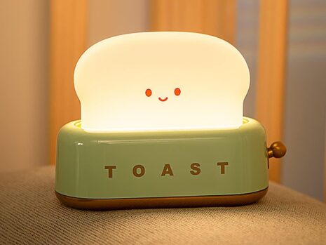 Cute Toaster LED Night Light - Green