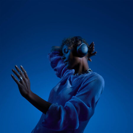 Bose QuietComfort Ultra Headphones with Spatial Audio, Over Ear Noise Cancelling and Mic, Wireless